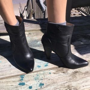 Frye booties boots ankle black leather 39 8.5 9